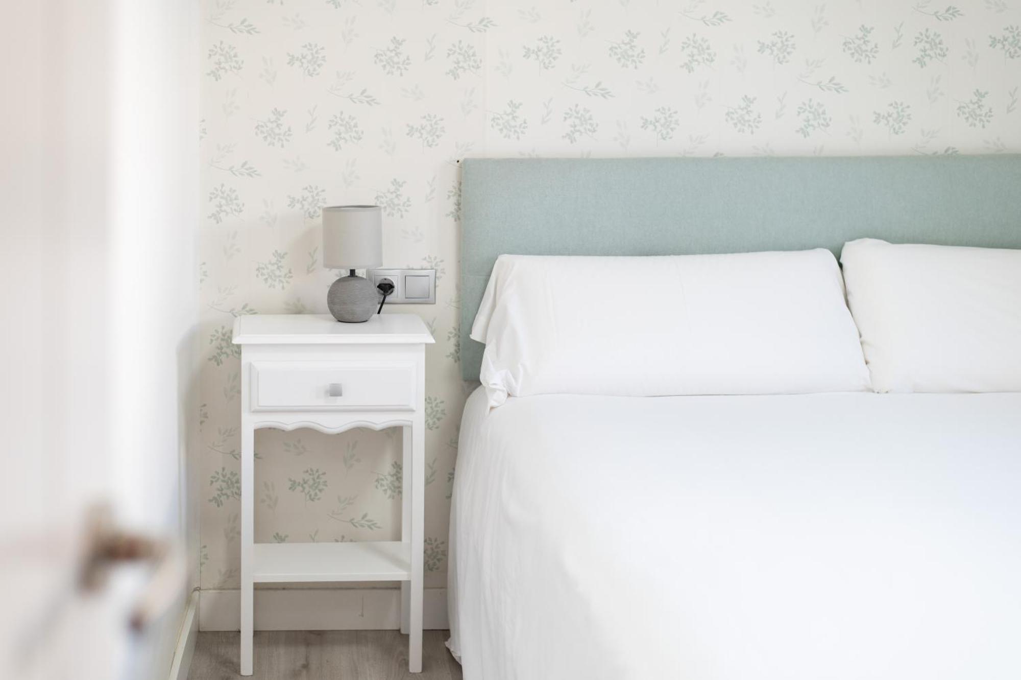 Apartamento Triana Centro dos dormitorios a estrenar Sevilla Exterior foto